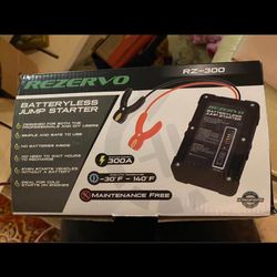 RZ-300 - Rezervo Batteryless Jump Starter