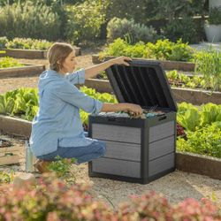 Keter Cortina 30 Gallon Resin Deck Box for Patio Outdoor Storage, Grey NEW