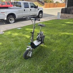 Razor 2 Stroke Gas Powered Scooter
