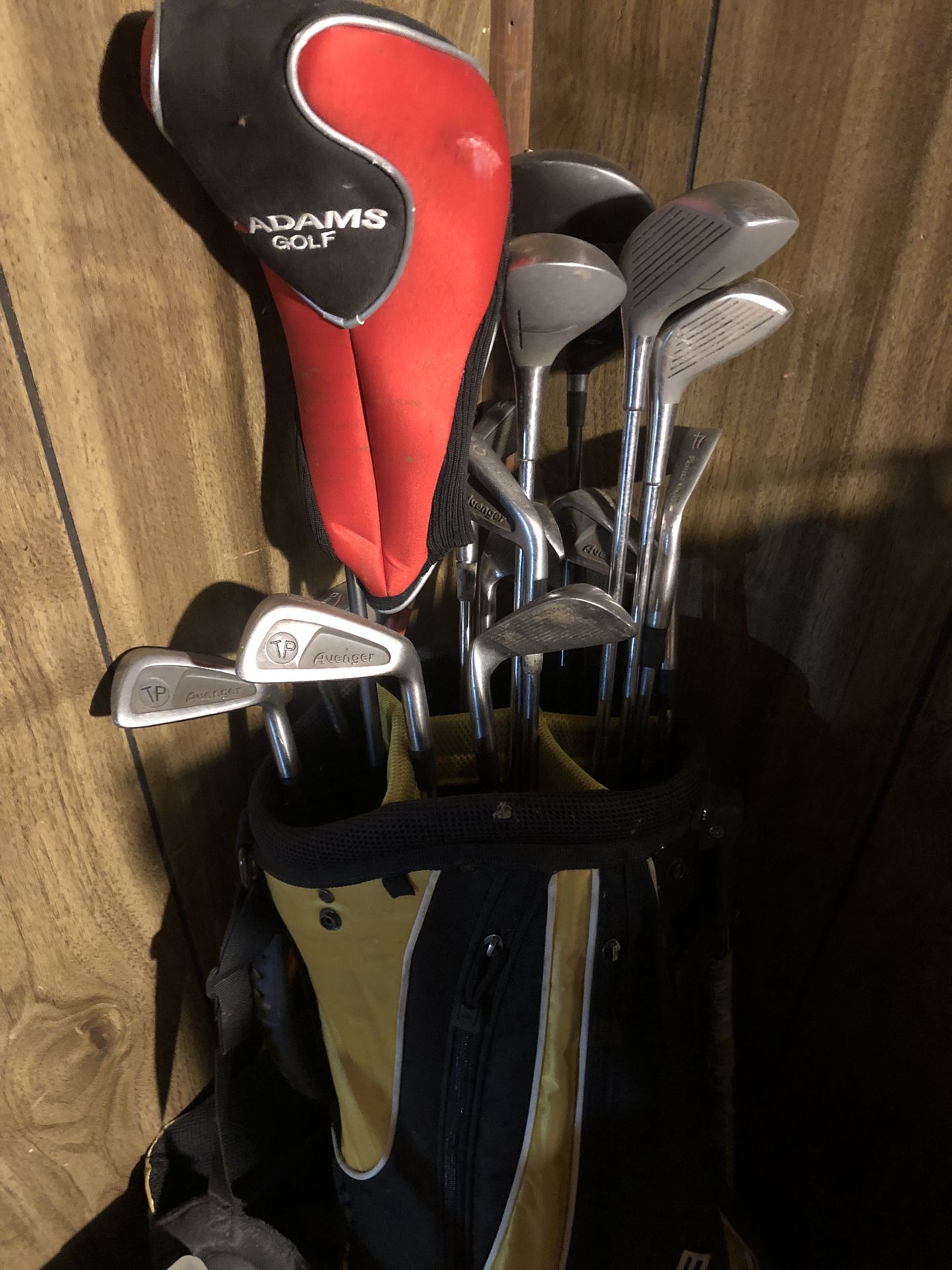 Golf clubs and bag for Sale in Pawtucket, RI OfferUp