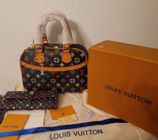 Louis Vuitton Bag Read Below Description Before Buying Item $ 2  0  0