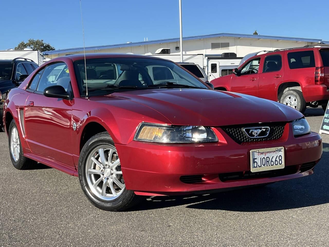 2004 Ford Mustang