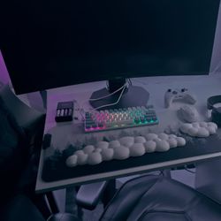 Great Condition Dell Monitor