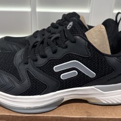New FitVille Lightweight Outdoor Tennis/Pickle Ball Shoes (Women’s Size 7) - $35