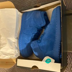 Air Jordan Retro 1 Team Royal