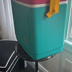 Vintage igloo cooler