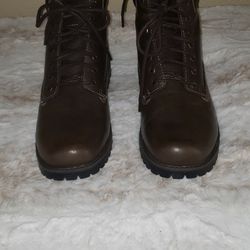 St John's Bay Mens Boots 10 M