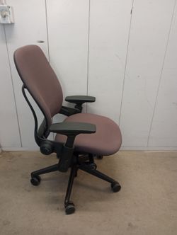 Steelcase Leap V2 Fully Ergonomic Task Chair