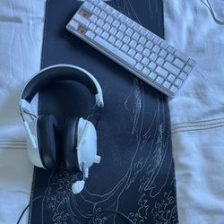 Gaming Bundle(Mouse, Headphones, Mouse Pad)