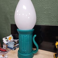 Home Accents Holiday
3 ft. Battery Operated LED Jumbo White Bulb Holiday Yard Decoration