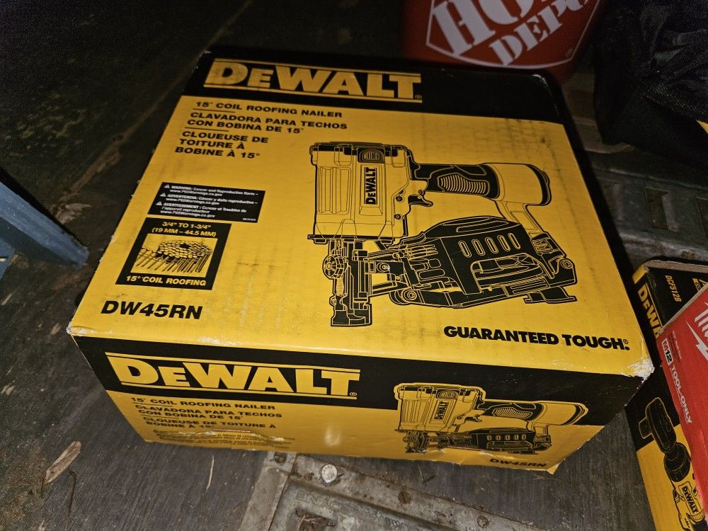 DEWALT(PRICE FIRM 200.00)
Pneumatic 15° Coil Roofing Nailer