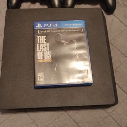 PS4 Slim 1TB Mint Condition 