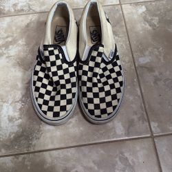 Women’s Black/White Checker Vans