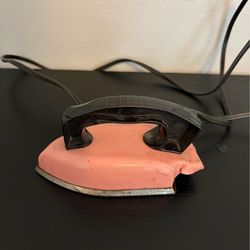 Vintage Sunny Suzi toy iron