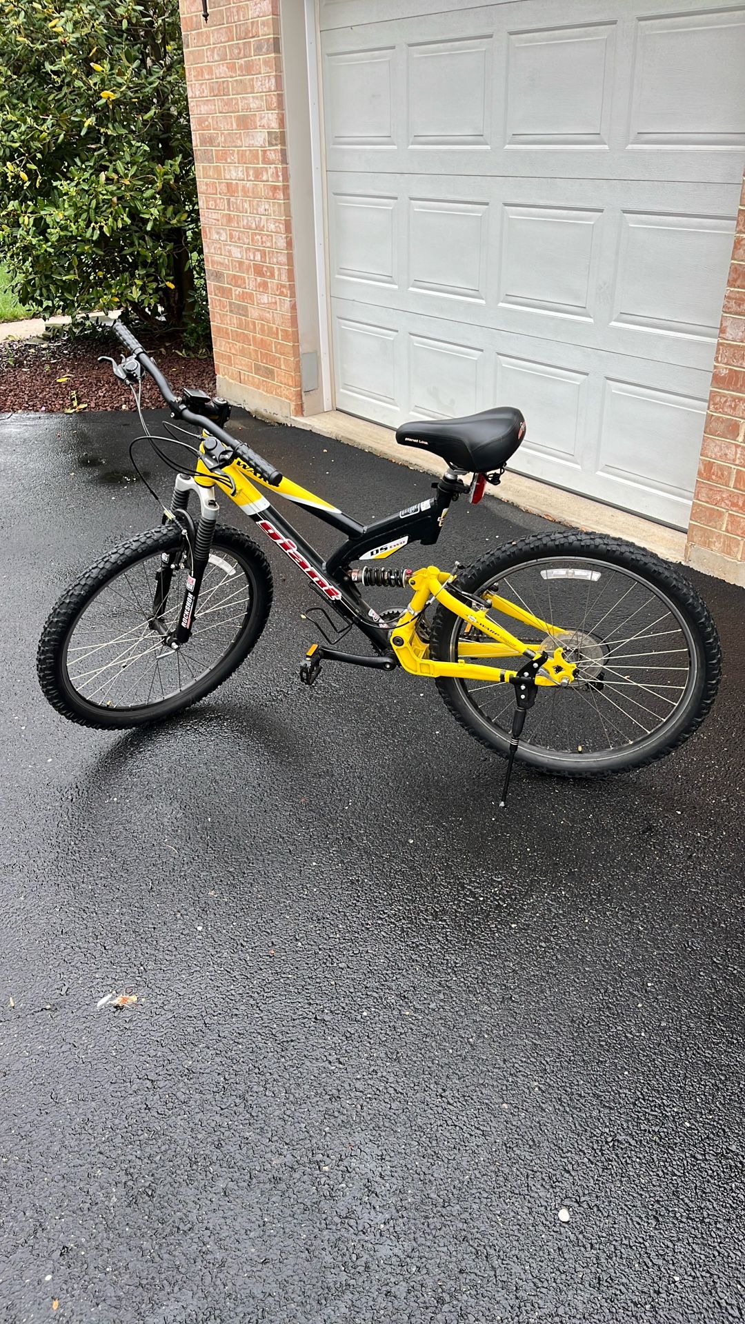 Giant Mountain Bike