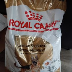 Royal Canin Adult Dog Food German Shepherd 