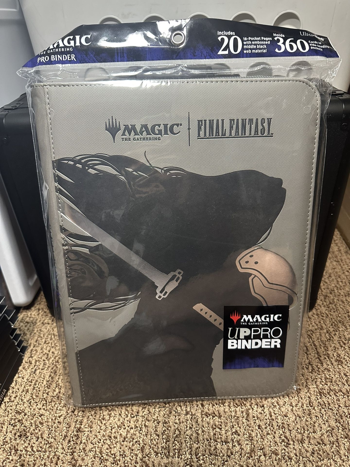 MTG Final Fantasy - Ultra-Pro Premium Zipper 9-Pocket Binder - Sephiroth