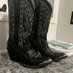 Idyllwind Women’s Cowboy Boots