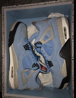 UNC JORDAN 4 