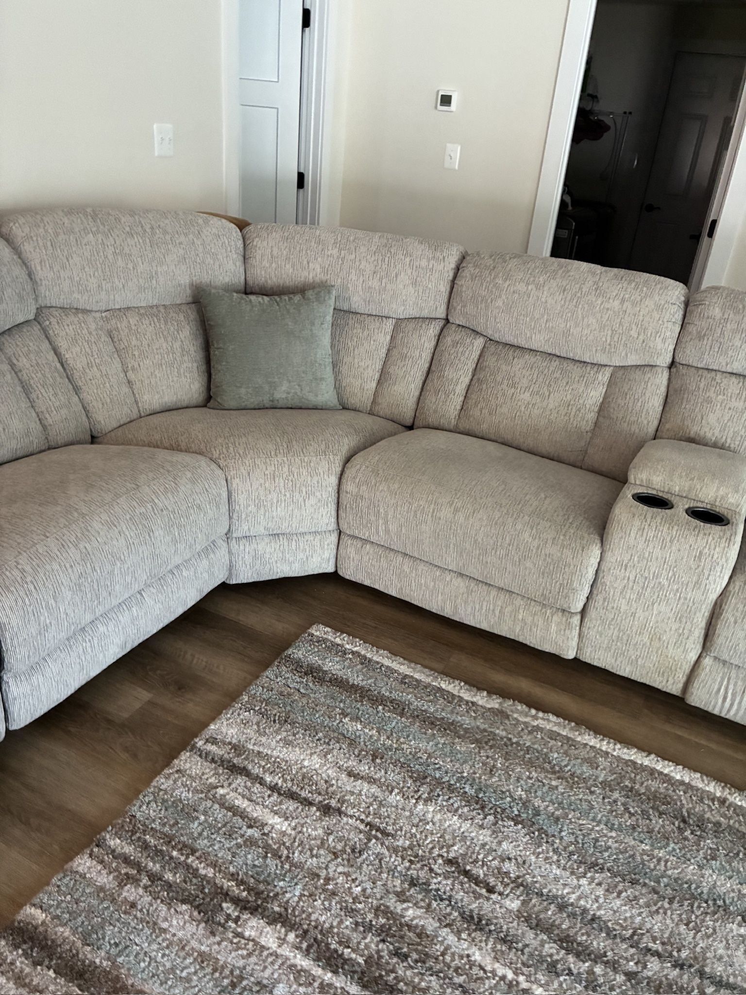 Everest Living/family room Sectional