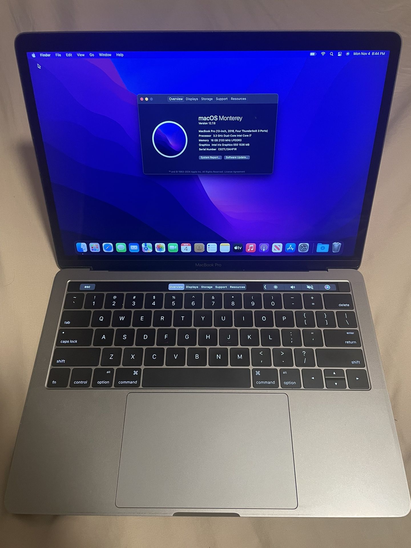 MacBook Pro 2016 With Touch Bar, i7, 16GB, 1TB