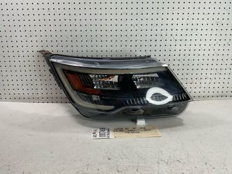 2016 2019 FORD EXPLORER RIGHT SIDE XENON HEADLIGHT LAMP OEM