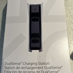 PS5 Dualsense charging station