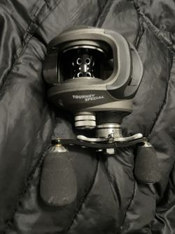 Bass Pro Bait caster 