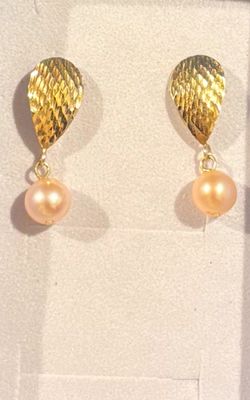 RGE 14k Gold And Natural Pearls Earrings