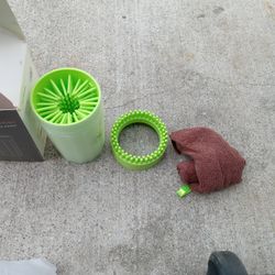 Pet Paw Cleaner 
