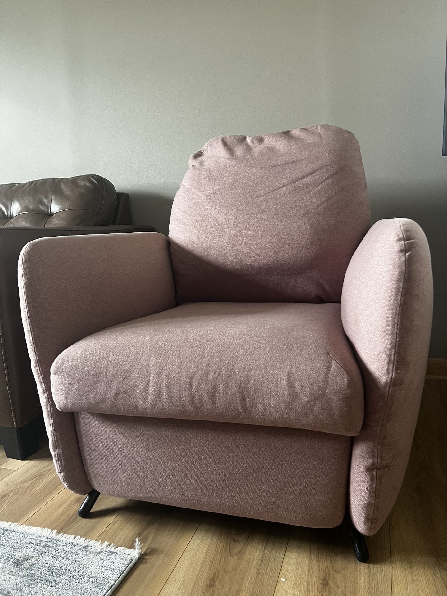 Pink IKEA EKOSLUND recliner