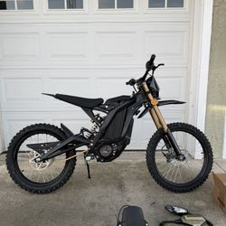 2025 Road Legal Surron LBX (BRAND NEW)