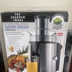 The Sharper Image Super Juicer 700 watt Stainless Steel