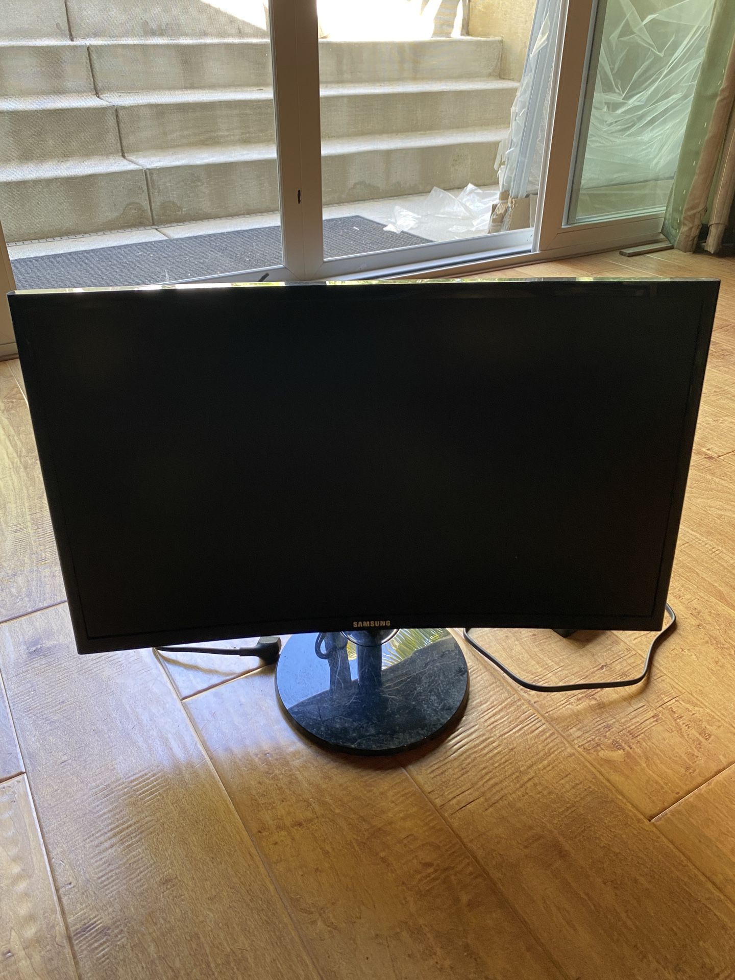 22” Curved Samsung Gaming Monitor