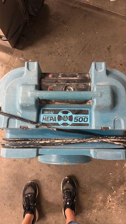 Air scrubber