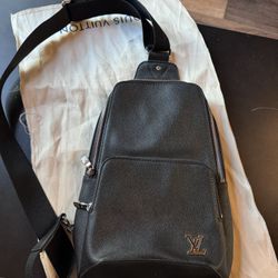 Louis Vuitton Bag $350