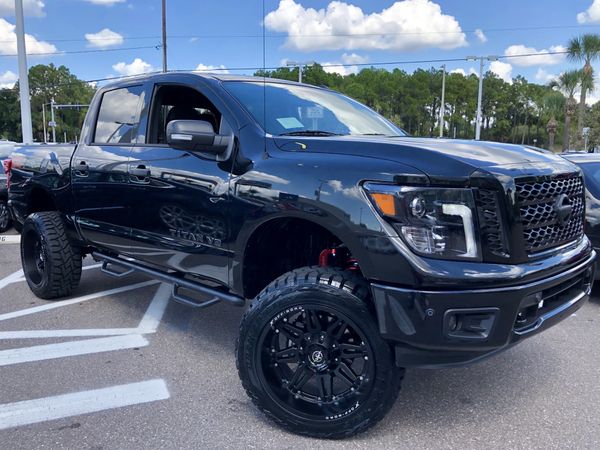 2019 Nissan Titan Midnight Edition 4x4 for Sale in Tampa, FL - OfferUp