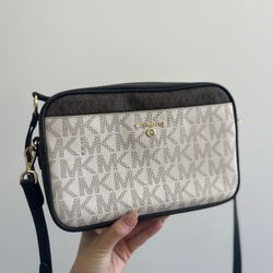 Michael Kors Crossbody Bag