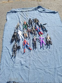 16 Mix Batch Star Wars And Action Figures 