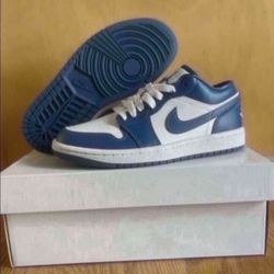  Air Jordan 1 Low Game Royal Blue Void Size 5.5w  Brand New