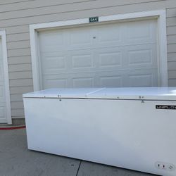 XL Chest Deep Freezer 24 Cubic Ft