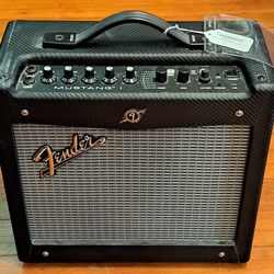 Mustang 1 fender amp