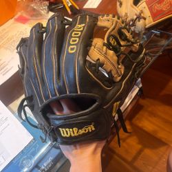 Wilson A1000 Infield Glove