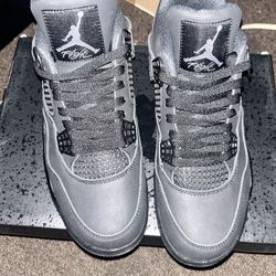 Air Jordan 4 Retro Black Cat (2025) 