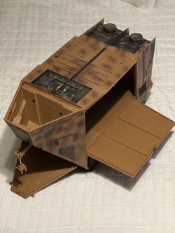 Star Wars Sandcrawler (Disneyland exclusive!!!)
