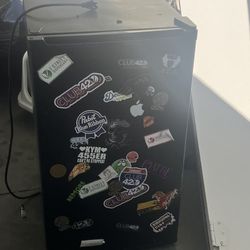 Used Mini Fridge 