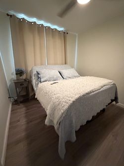 Mattress firm 900 Power Base for a queen sized bed