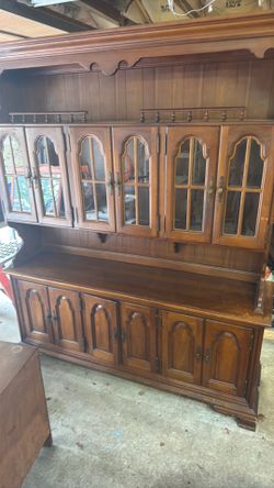 Two piece hutch