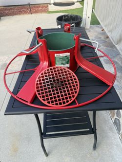 Large Stable Xmas Tree Stand - Metal - 6 Inch Tall
