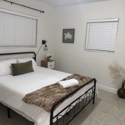 Queen Bedroom Sets 